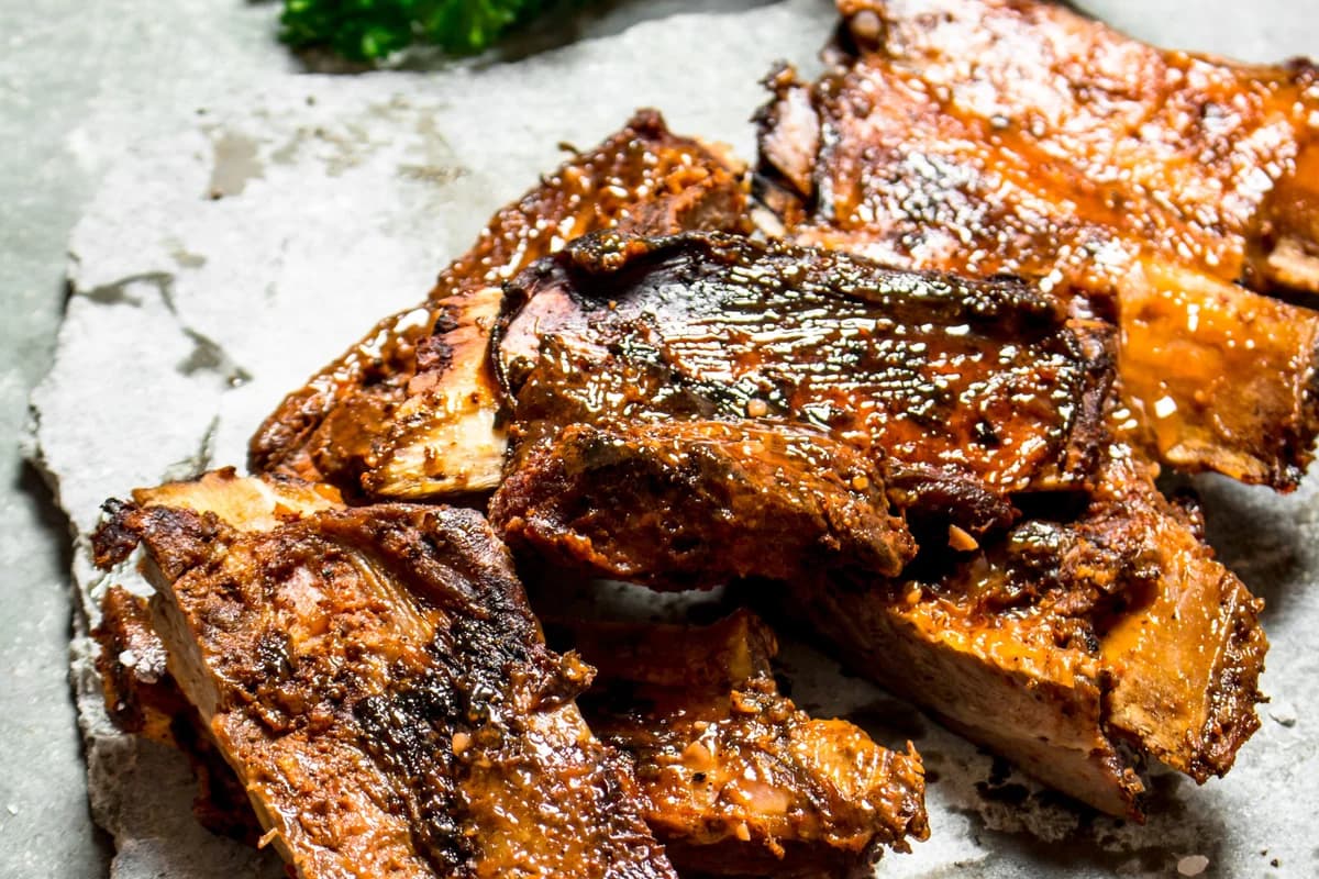 Smoky Dry Rub Spareribs