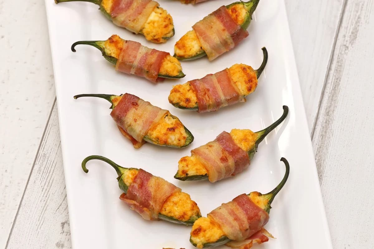 Poppers de Jalapeño Ahumados con Madera de Manzano