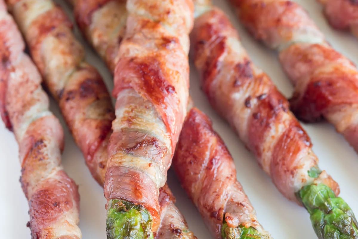 Paquetes de Espárragos Envuelto en Tocino