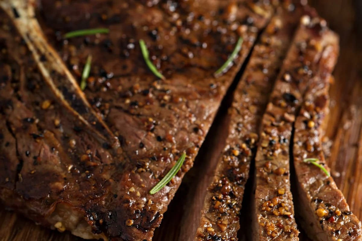 T-Bone Rôti au Ail et Romarin